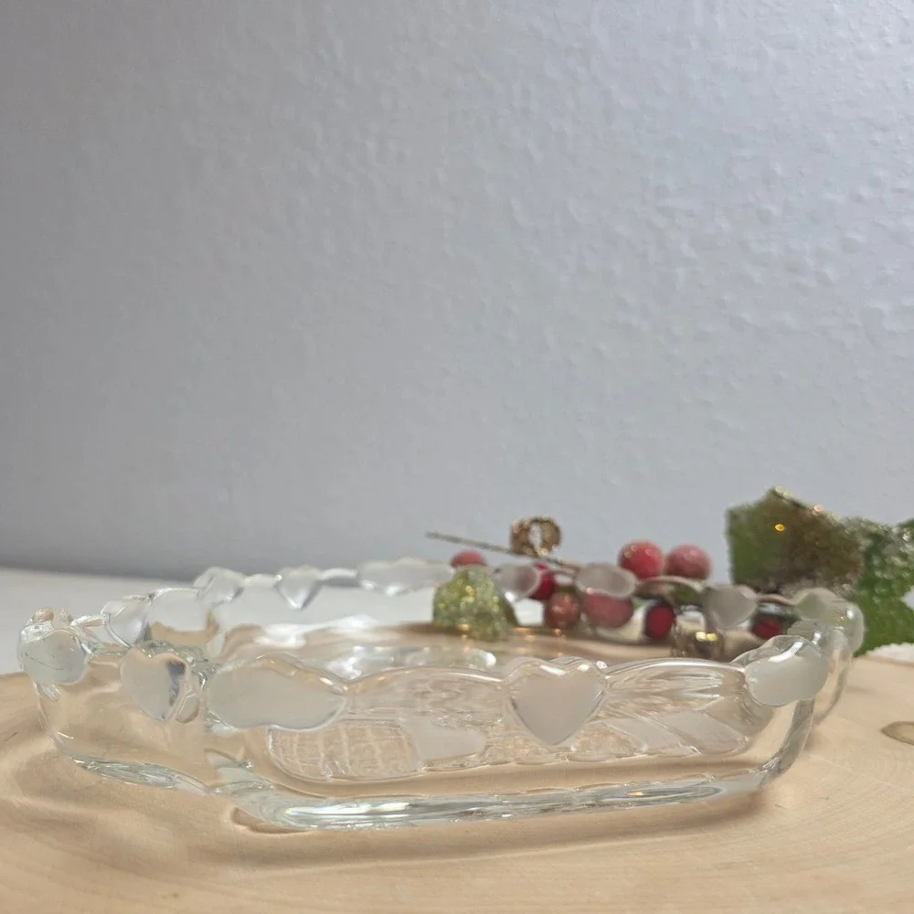 Vintage Mikasa Celebrations Carolers Collection‎ Frosted Glass Dish Christmas